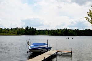 Speedboat on Lake Ida